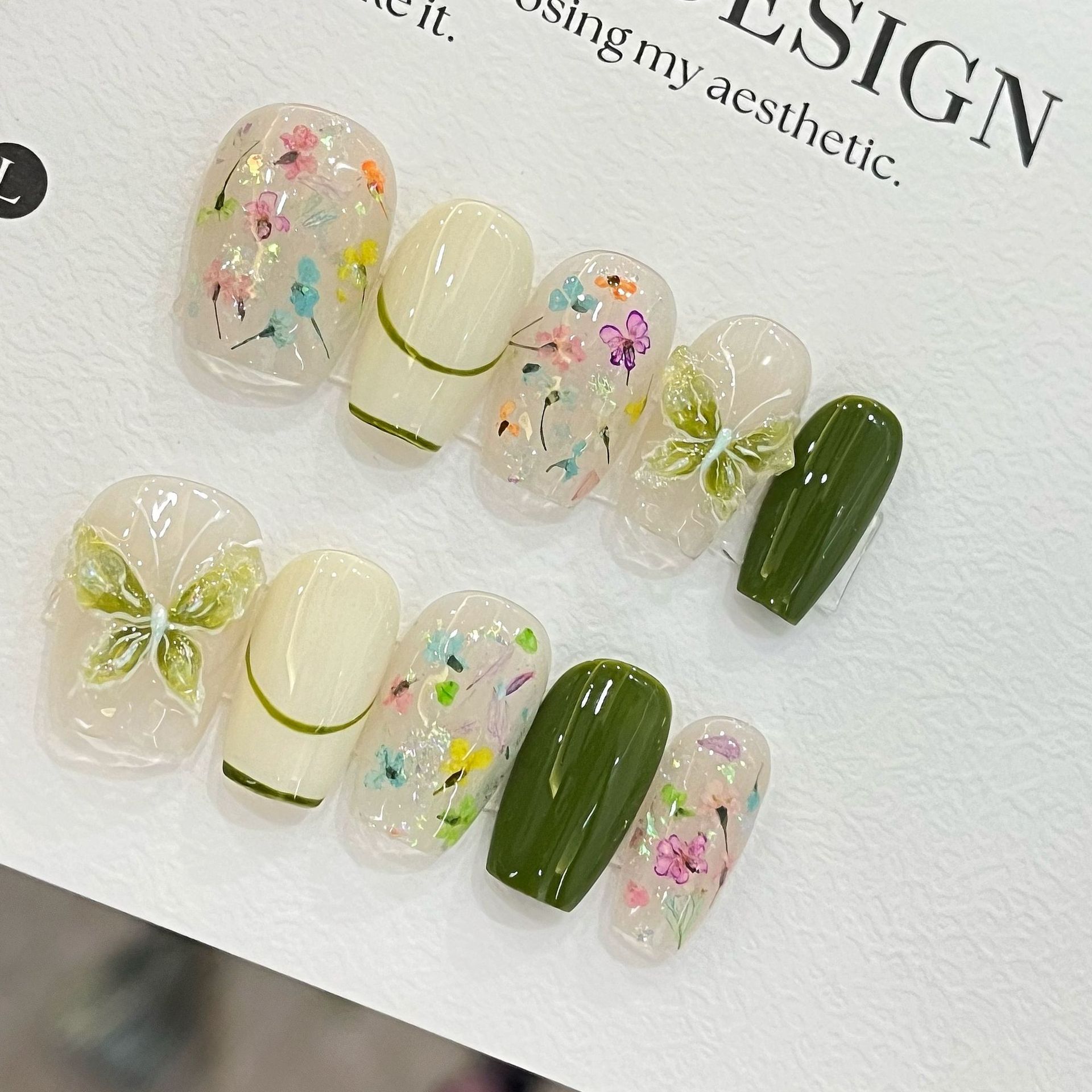 Nail Art French - 10 adet Kelebek Çiçek Sahte Tırnaklar