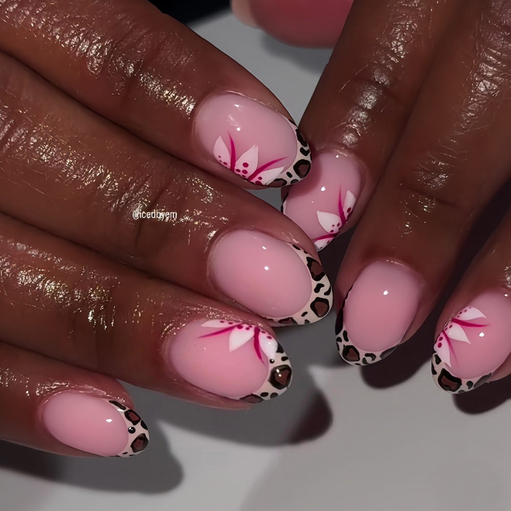 Kadınlar ve kızlar için kısa u - Press On Nail Set incelemesi ve fiyatı