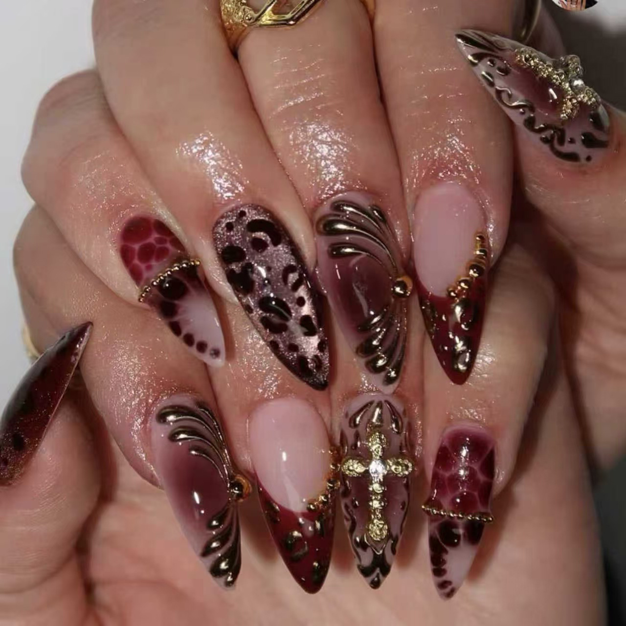 Kadınlar için orta boy takma t - Press On Nail Set incelemesi ve fiyatı