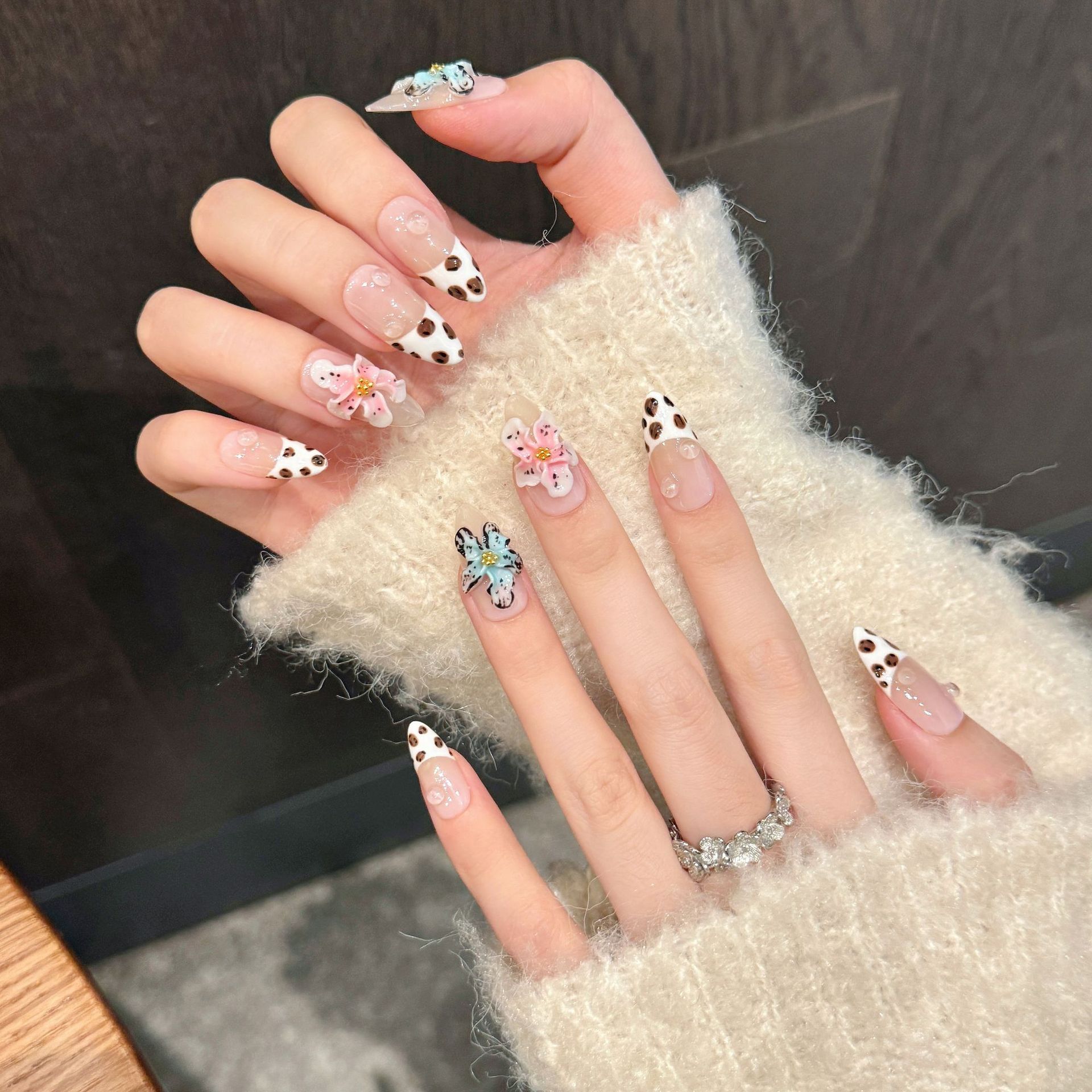 10 adet Parlak Badem El Yapımı - Nail Art French incelemesi ve fiyatı